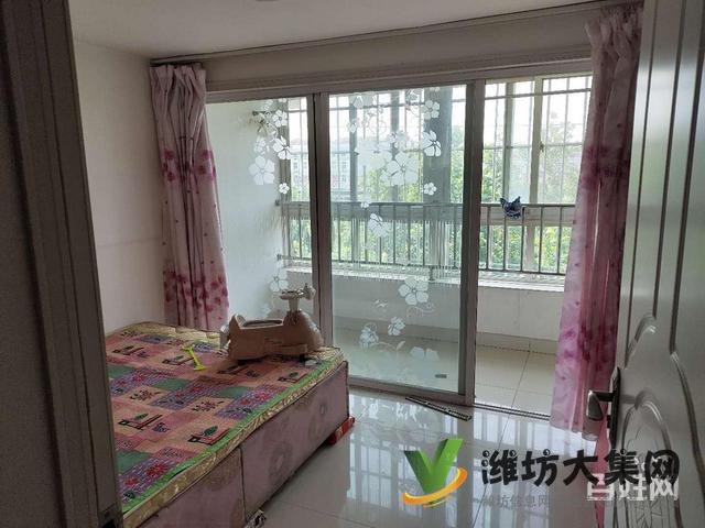 東埠中學(xué)實(shí)驗(yàn)*.*房方圓嘉誠(chéng)精裝房帶倉(cāng)庫(kù)急售